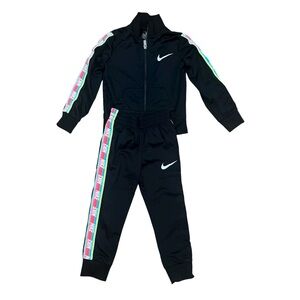 Nike (4|xs) Girls Track Suit